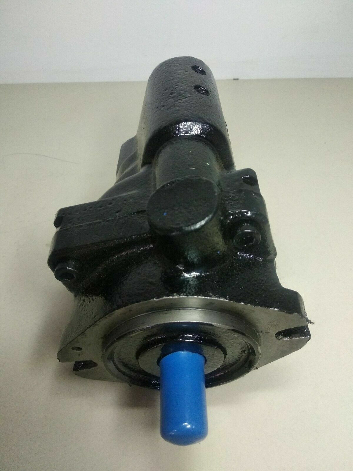 Parker PAV Series Hydraulic Axial piston pump Pmax: 350 bar - PRESSURE TESTED