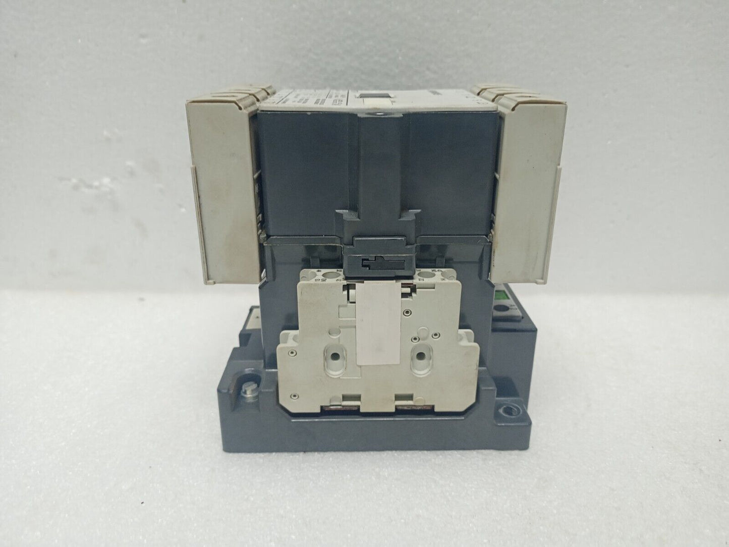 Siemens 3TF46 22-0AL2 Contactor 80A 600V AC
