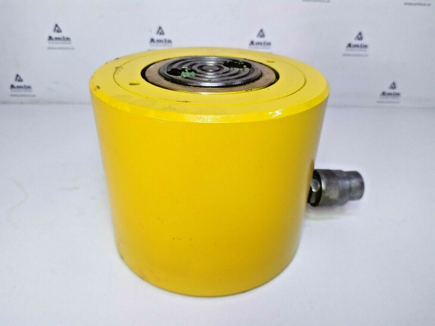 Enerpac 100 Ton Capacity Low height hydraulic cylinder 2" stroke 700 bar max.
