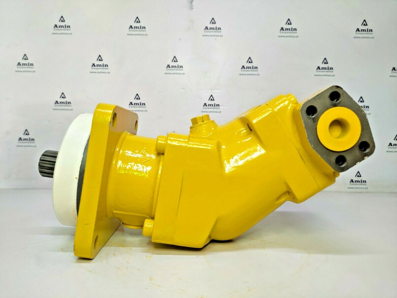 Sunfab SCM-056W-H-I43-W30-R1M-100 Hydraulic Motor - NEW