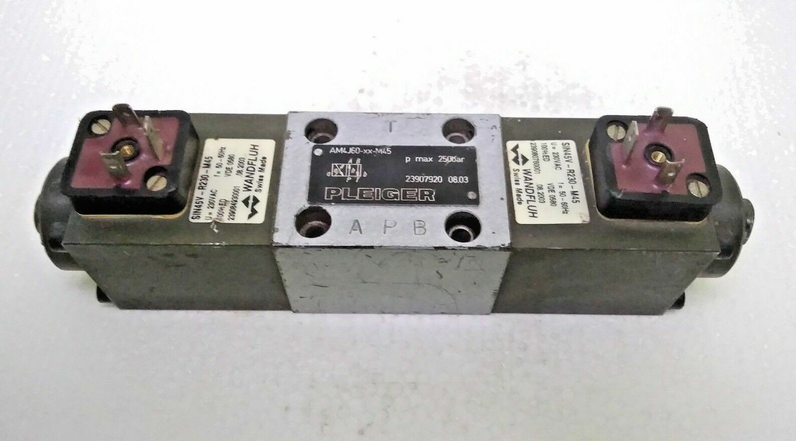 WANDFLUH PLEIGER AM4J60-XX-M45 Hydraulic Solenoid Valve Pressure 250 bar Max.