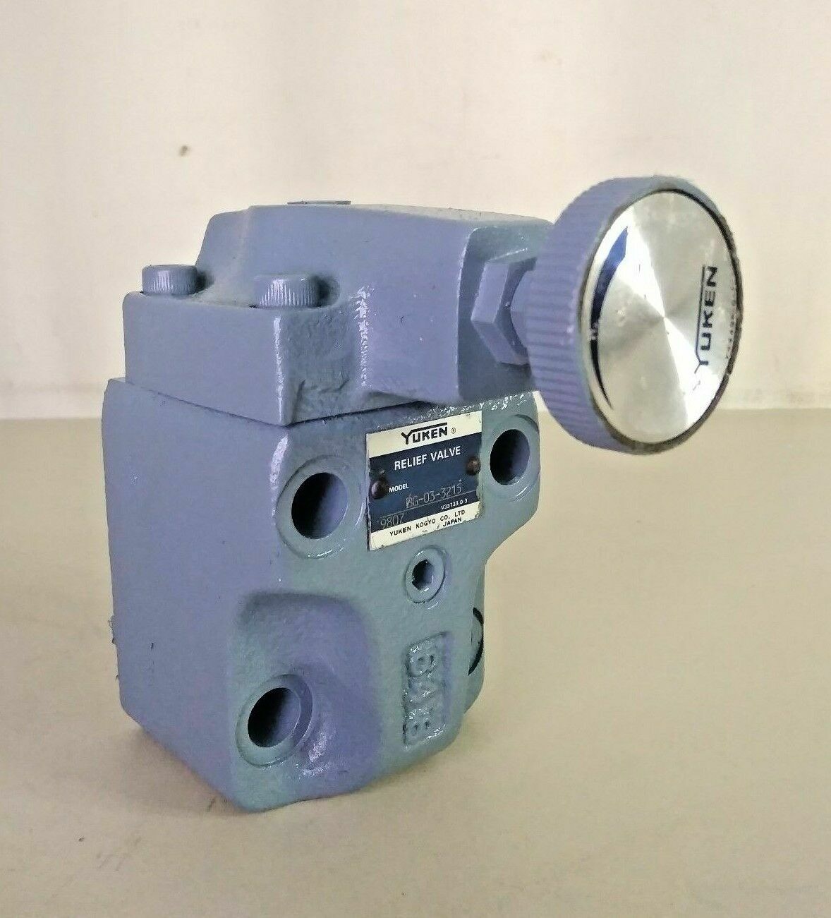 YUKEN BG-03-3215 RELIEF VALVE - NEW