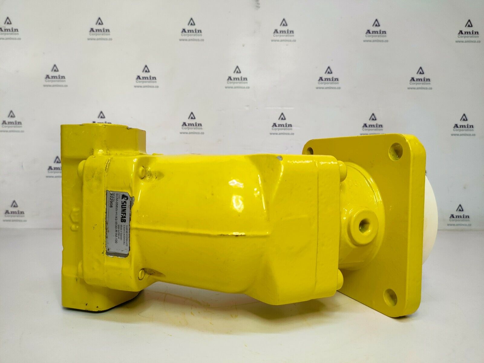 Sunfab SCM-056W-H-I43-W30-R1M-100 Hydraulic Motor - NEW