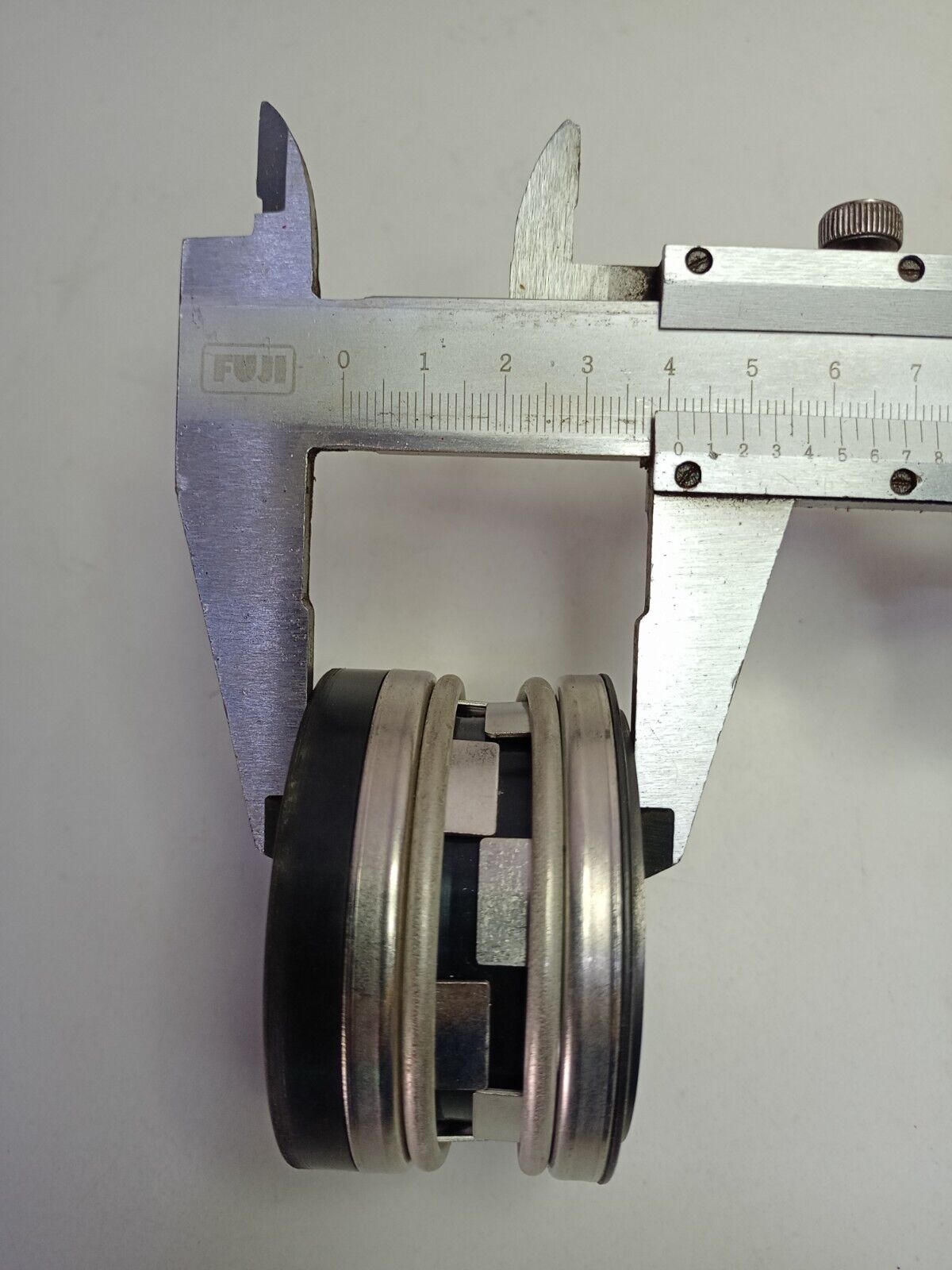 John Crane Type 2100 Heavy duty Elastomer bellow 0500-S Mechanical seal