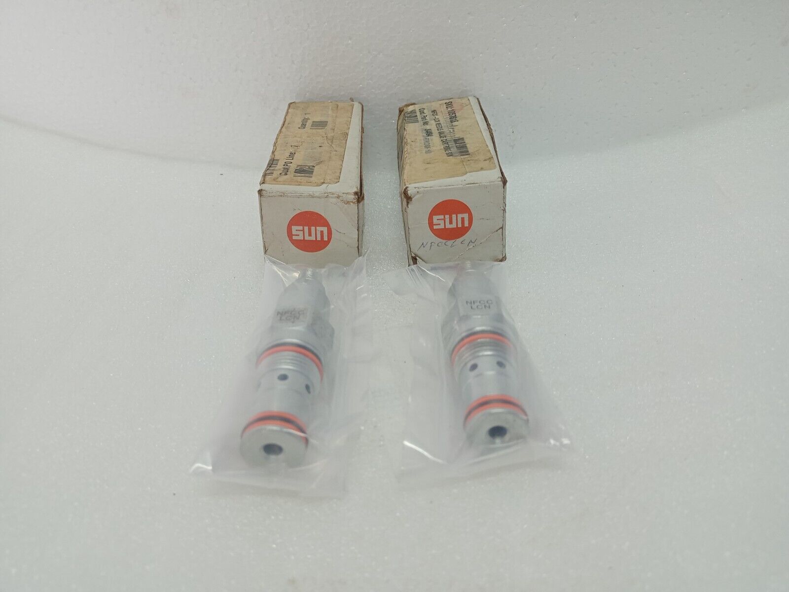 Sun Hydraulics NFCC-LCN Fully adjustable needle valve NFCCLCN - NEW LOT OF 2PCS