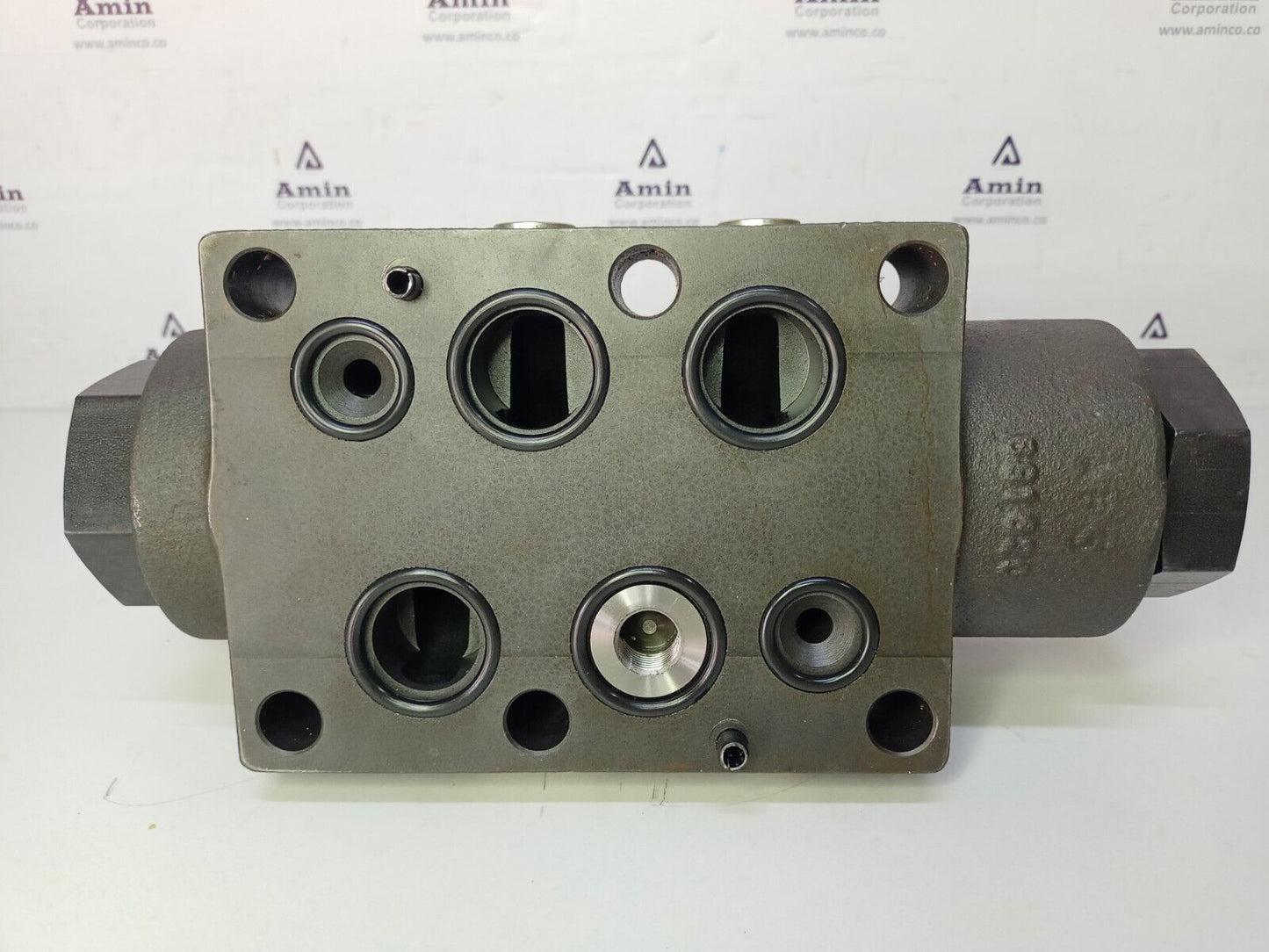 Parker D61VW009C6NYCF Hydraulic Directional control valve D1VHW004CNYCF - NEW