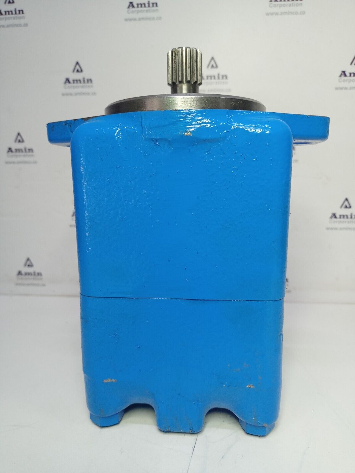 Vickers 25M42A-11C20-JA-J Hydraulic vane Motor - Refurbished