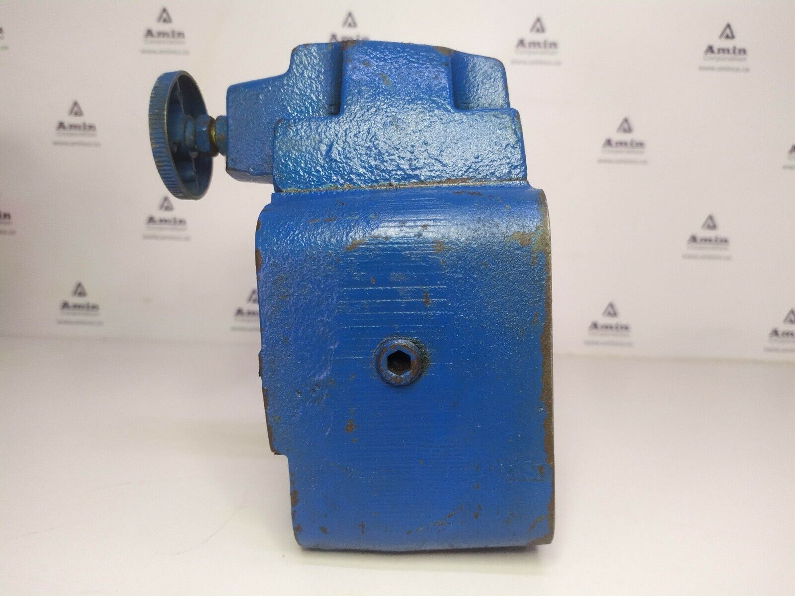 Sperry Vickers CG 10 F 20 Pressure relief valve 1500-3000 PSI - NEW SURPLUS