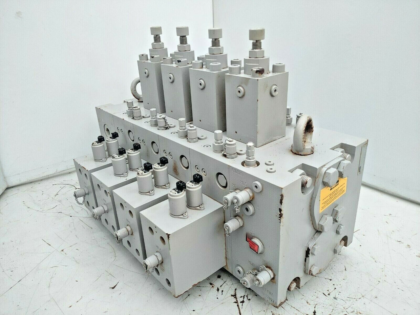 Parker CVG - 54 Control valve Mobile directional control valve CVG54 - NEW