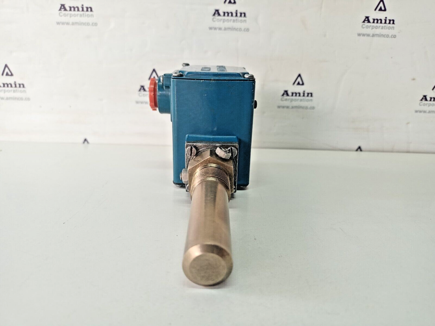 Amot Controls Model 4140 Temperature Switch 4140DR1H00CE4-EE Range:83-104°C- NEW