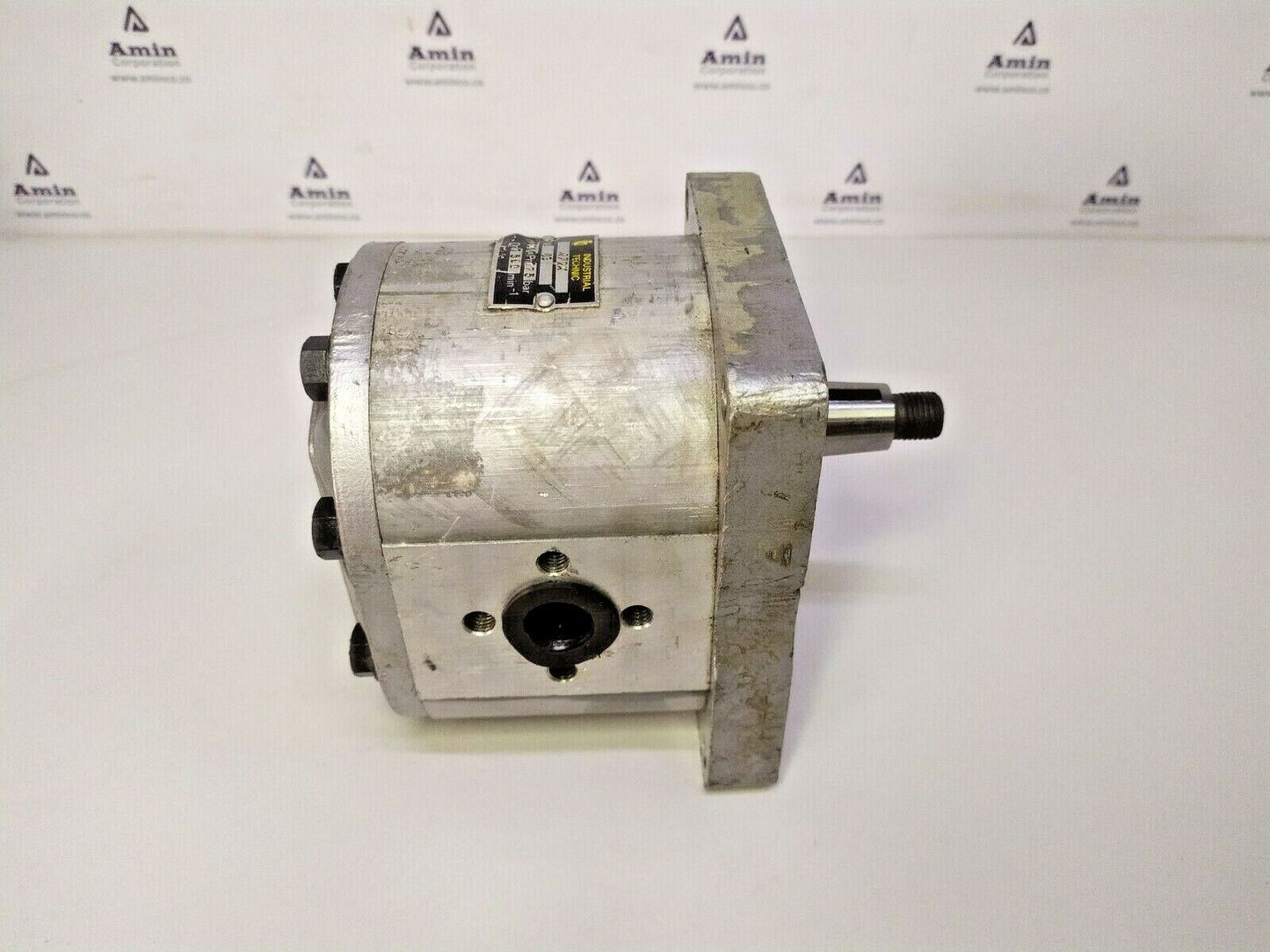 Industrial Technic A72X Hydraulic gear pump - TESTED PUMP