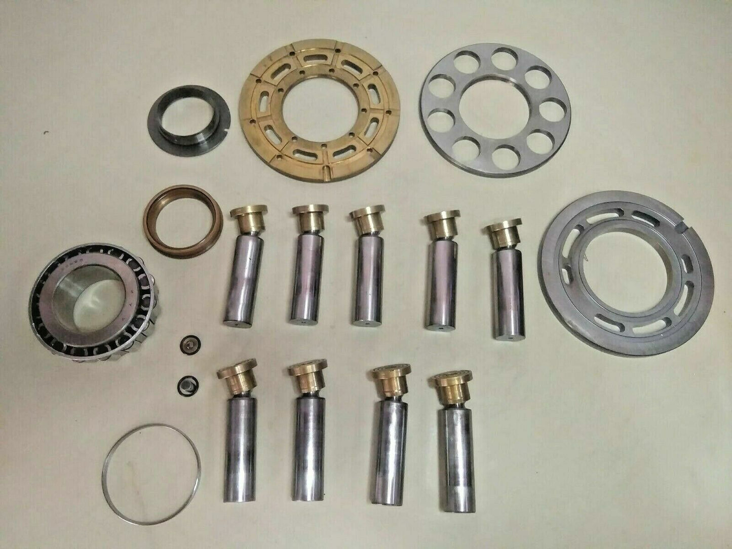 SUNDSTRAND HYDRO-TRANSMISSION 64916704 Hydraulic Piston pump Model code:24-2052