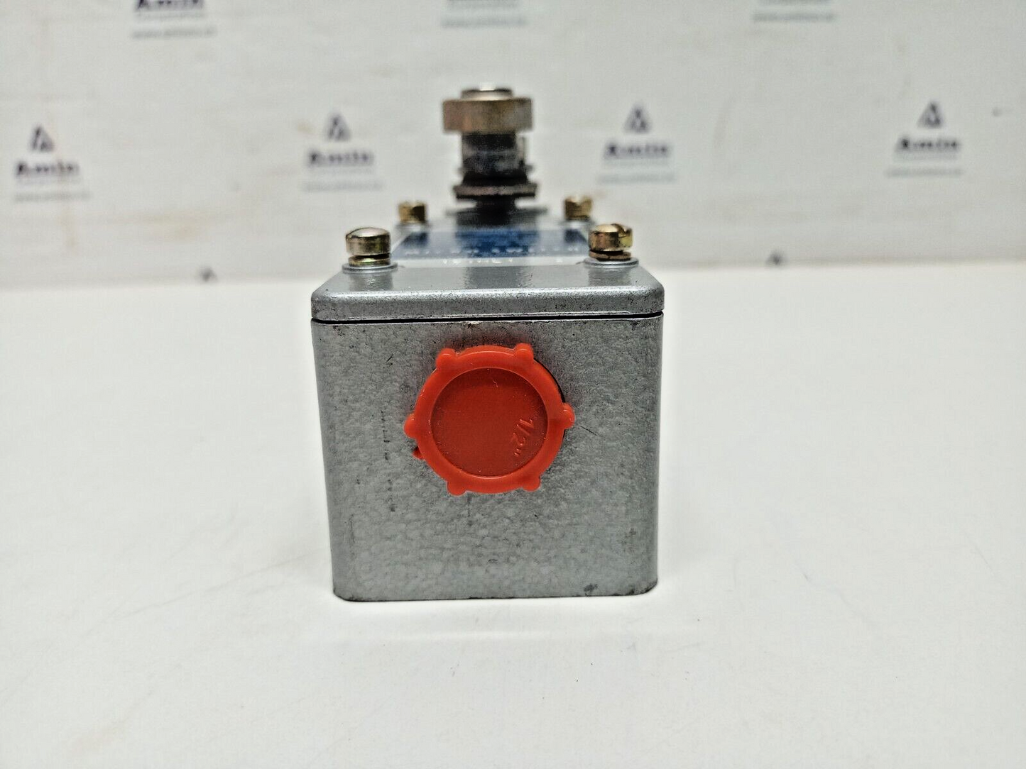 MICRO SWITCH 151ML1 600VAC 10A Honeywell/Micro switch Precision limit switch NEW