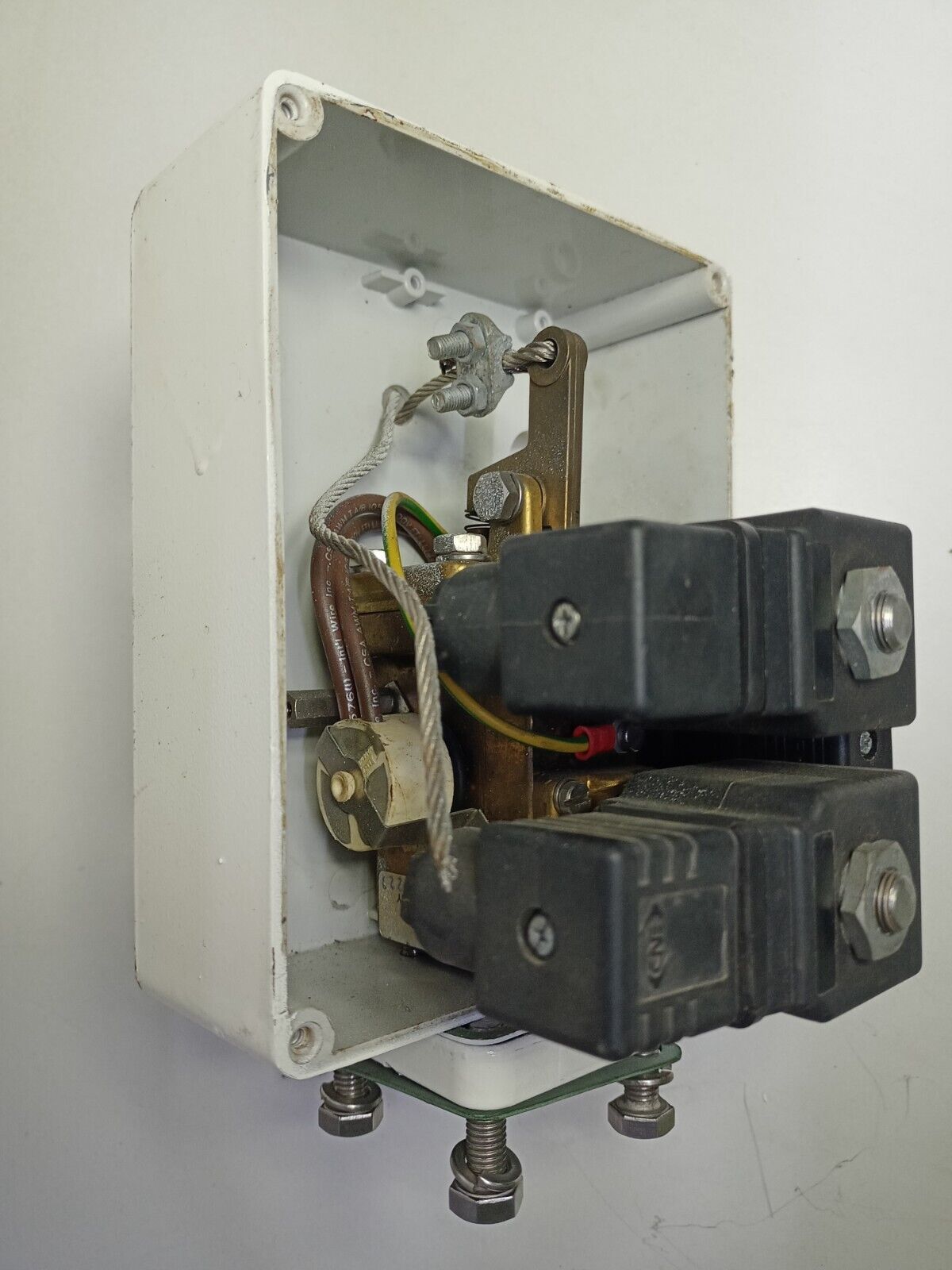 Kockum Sonics Air Horn valve TV 784-2LH 220 VAC/24DC, Pressure:0.6-0.9 Mpa