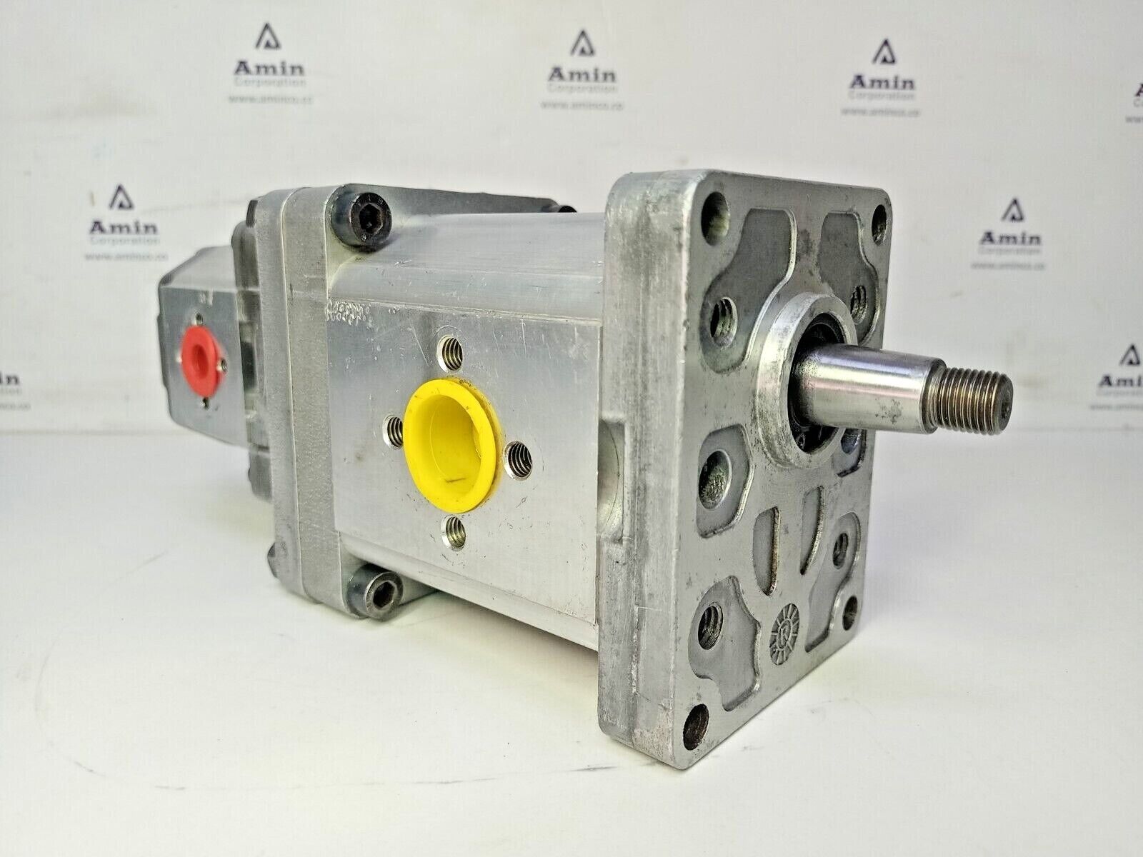 Sauer Danfoss SNW2NN/025R501BQ With SNP1NN/2.6RN01DA Double Hyd. gear pump