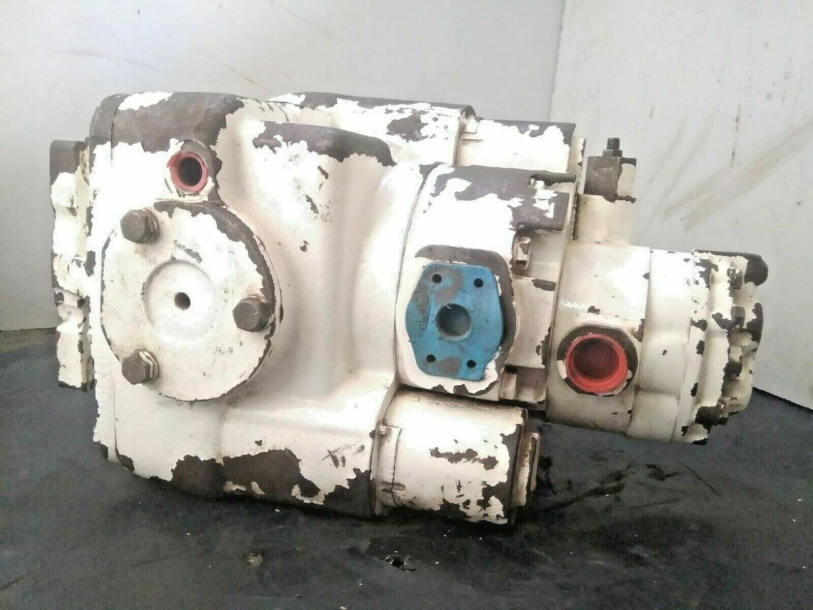 SUNDSTRAND HYDRO-TRANSMISSION 64916704 Hydraulic Piston pump Model code:24-2052
