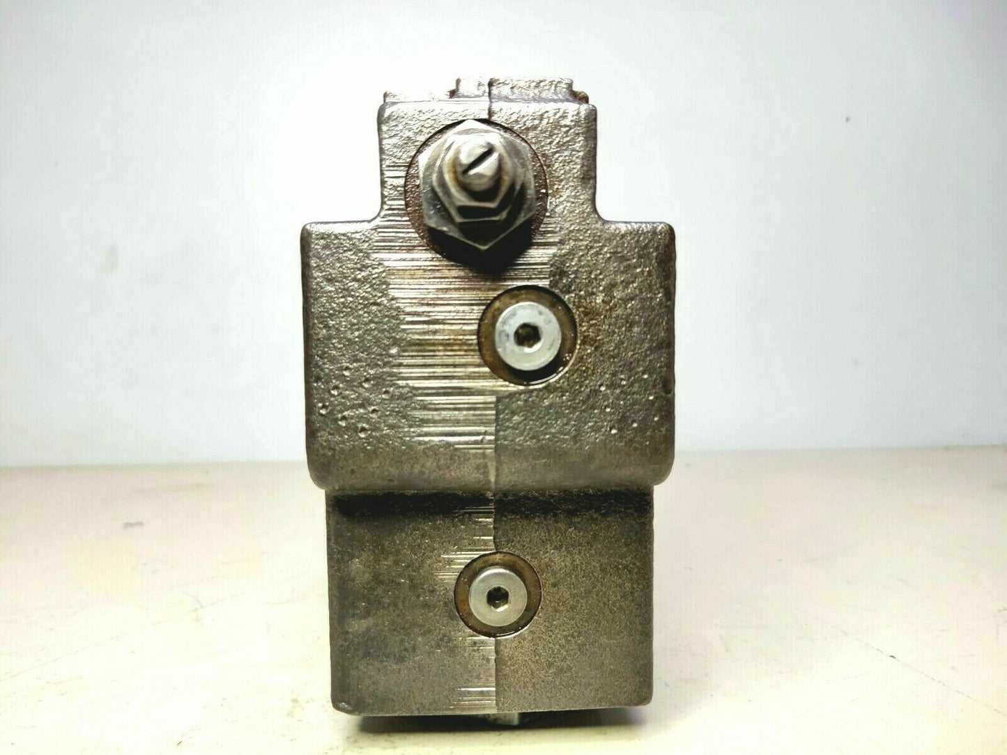 Parker R25S07S4SN Hydraulic Pressure control valve