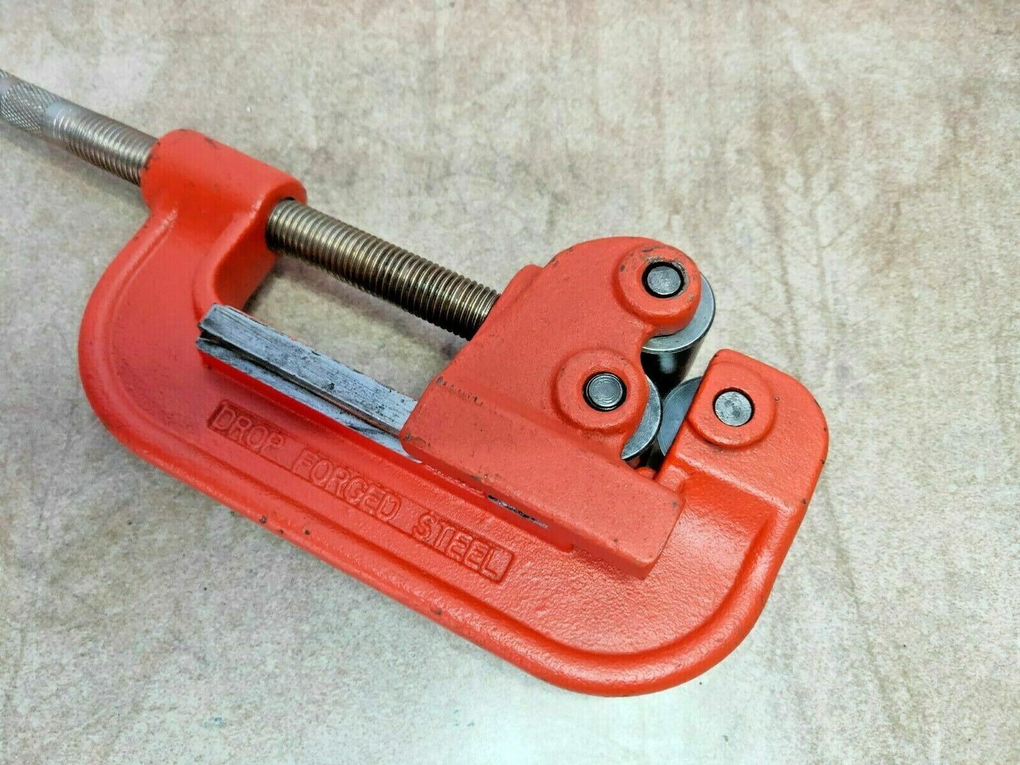 EGA Master 63172 Steel pipe cutter Range: 1/8''-2''