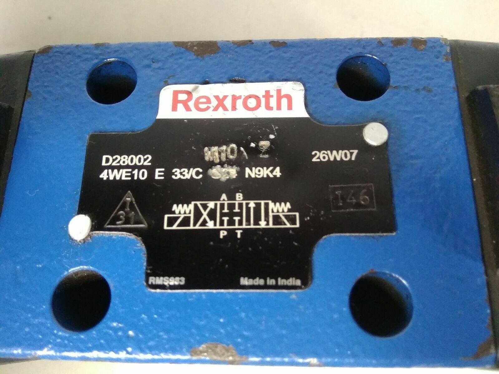 Rexroth 4WE10 E 33/C 110 N9K4 26W07 Directional Control Valve