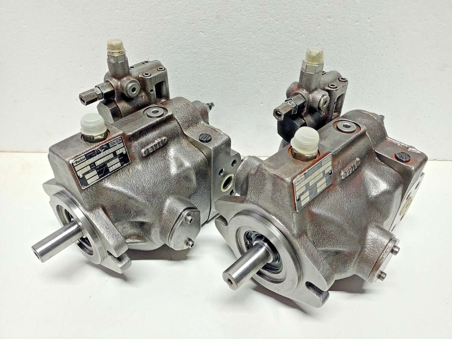 Parker Denison PVP16362R2M12 Hydraulic Piston pump - TESTED PUMP