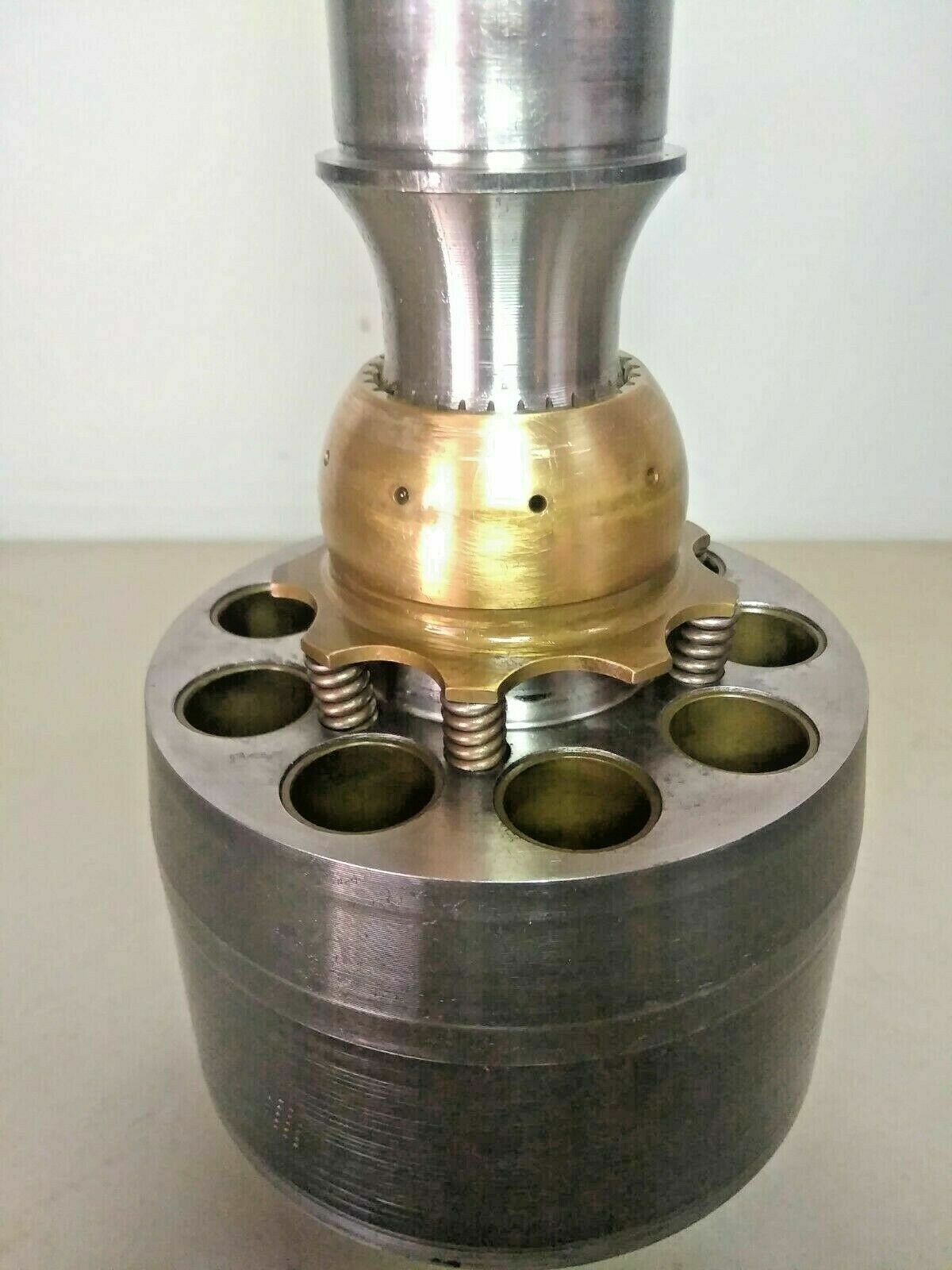 SUNDSTRAND HYDRO-TRANSMISSION 64916704 Hydraulic Piston pump Model code:24-2052