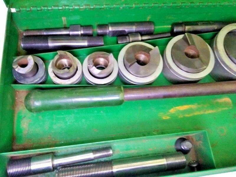 Greenlee 1904 Ratchet Knockout Punch Driver Set Kit
