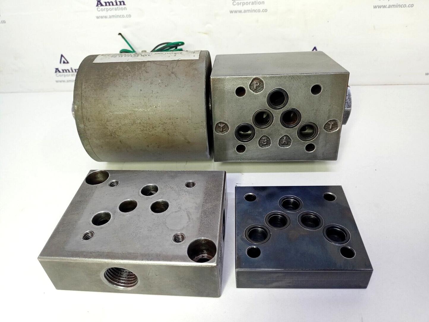 Parker D3W1KNJEU Directional control valve 24VDC, 1.5 AMPS