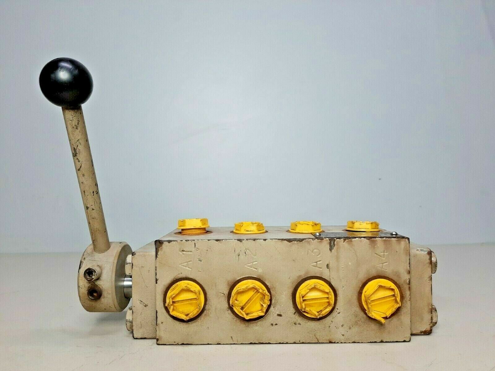 Rolls-Royce deck machinery F44 Item No.: 112-237 Lever operated control block