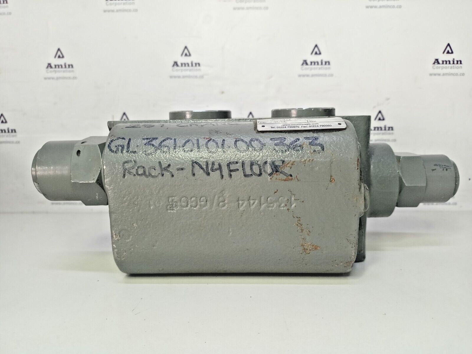 Micron Eagle Type: 502 25 03 05, R909068654 Hydraulic block For 25 Ton crane