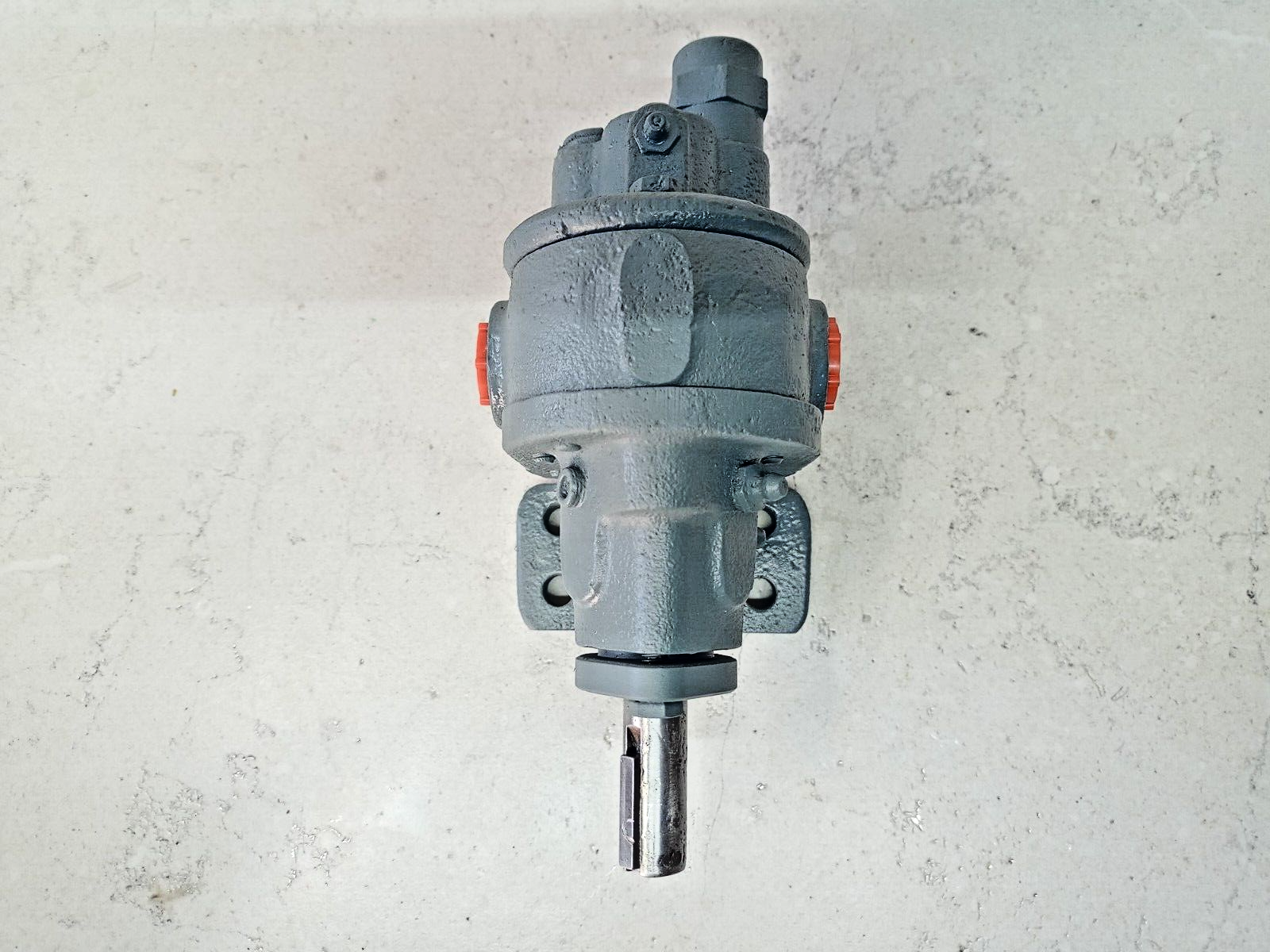 BSM- Brown & Sharpe No.2 713-2-9 Foot mounted Rotary gear pump - Pressure Tested