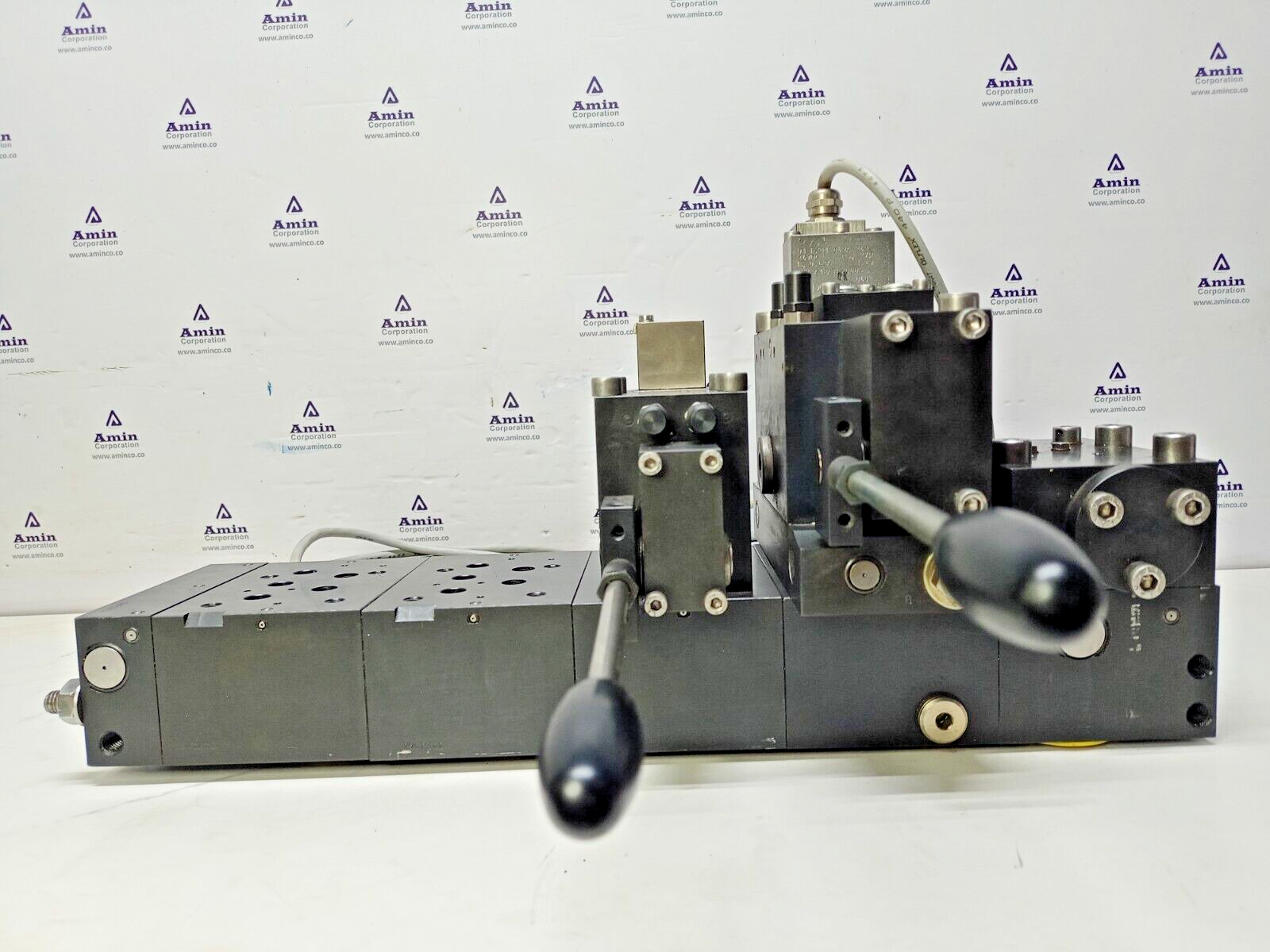 Hawe Hydraulik SLF 5-E1 Proportional Directional Spool valve NEW