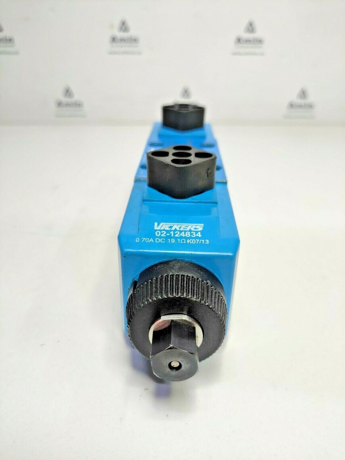 Vickers KDG4V 3 33C30X H MU HR7 60 Proportional valve - NEW