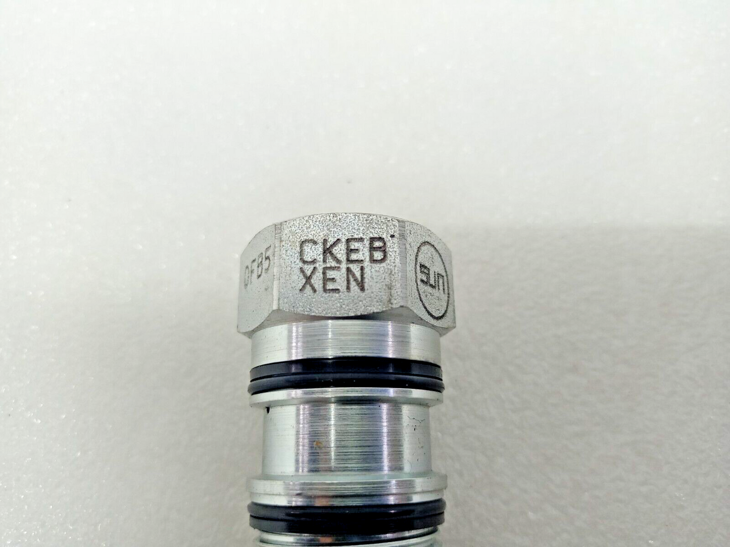 Sun Hydraulics CKEB-XEN Pilot-to-open check valve CKEBXEN - NEW ( Lot of 2pcs)
