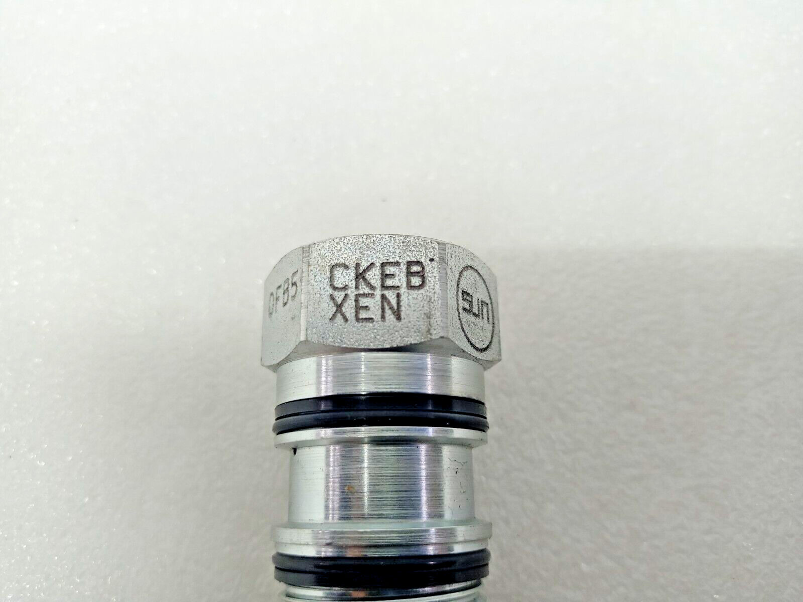 Sun Hydraulics CKEB-XEN Pilot-to-open check valve CKEBXEN - NEW ( Lot of 2pcs)
