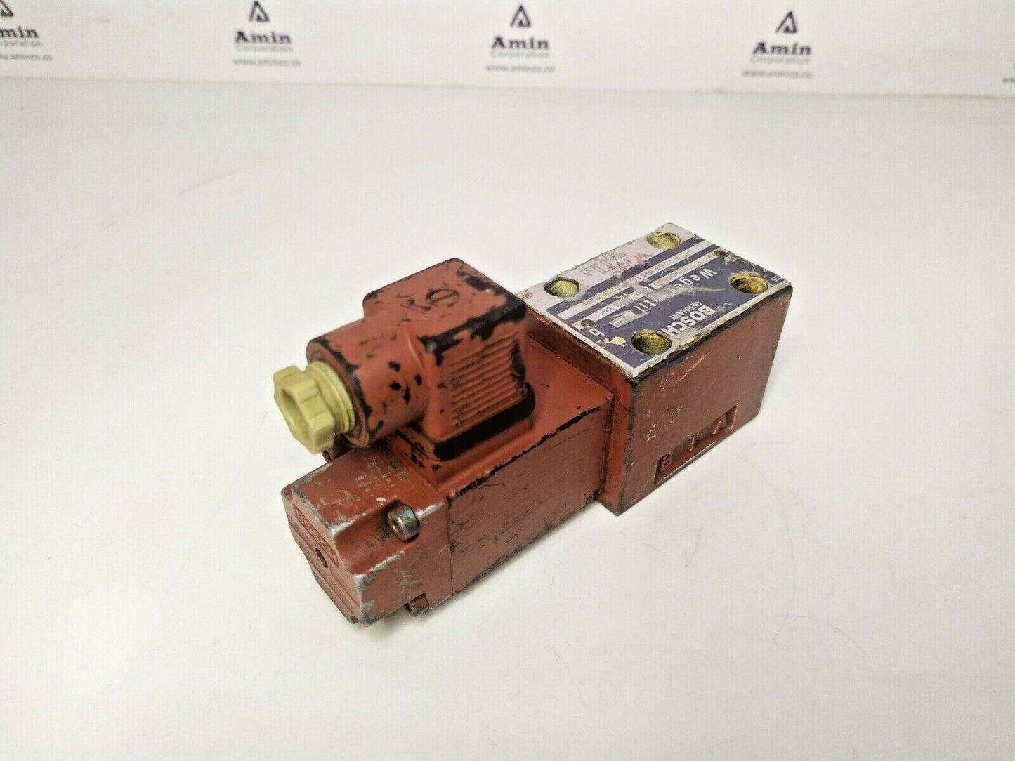 Bosch 0810090131 Directional control valve 081WV06P1N110WS022050A0