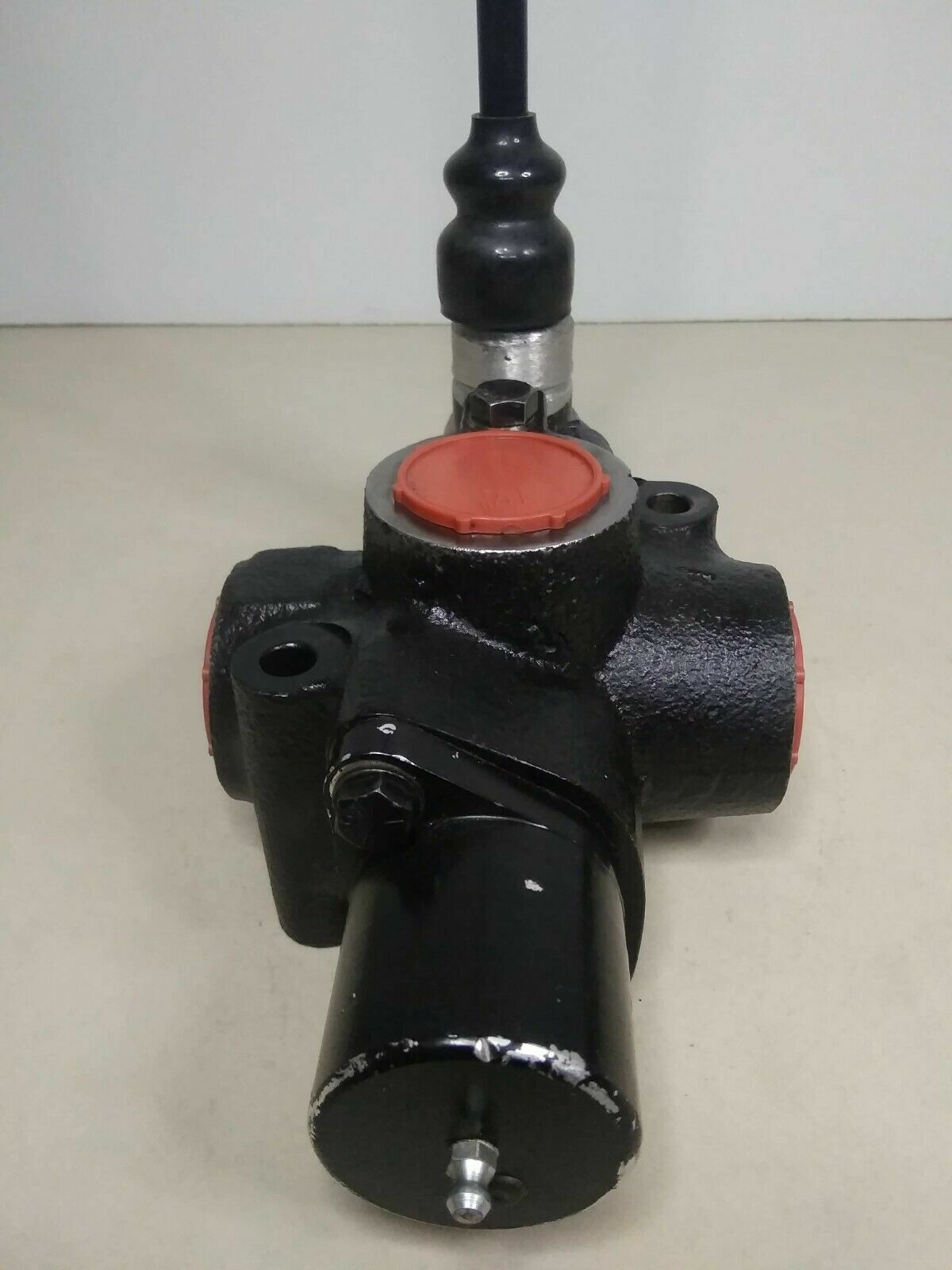 David Brown Hydraulics SSV09X44L Valve Part no.081401 - NEW