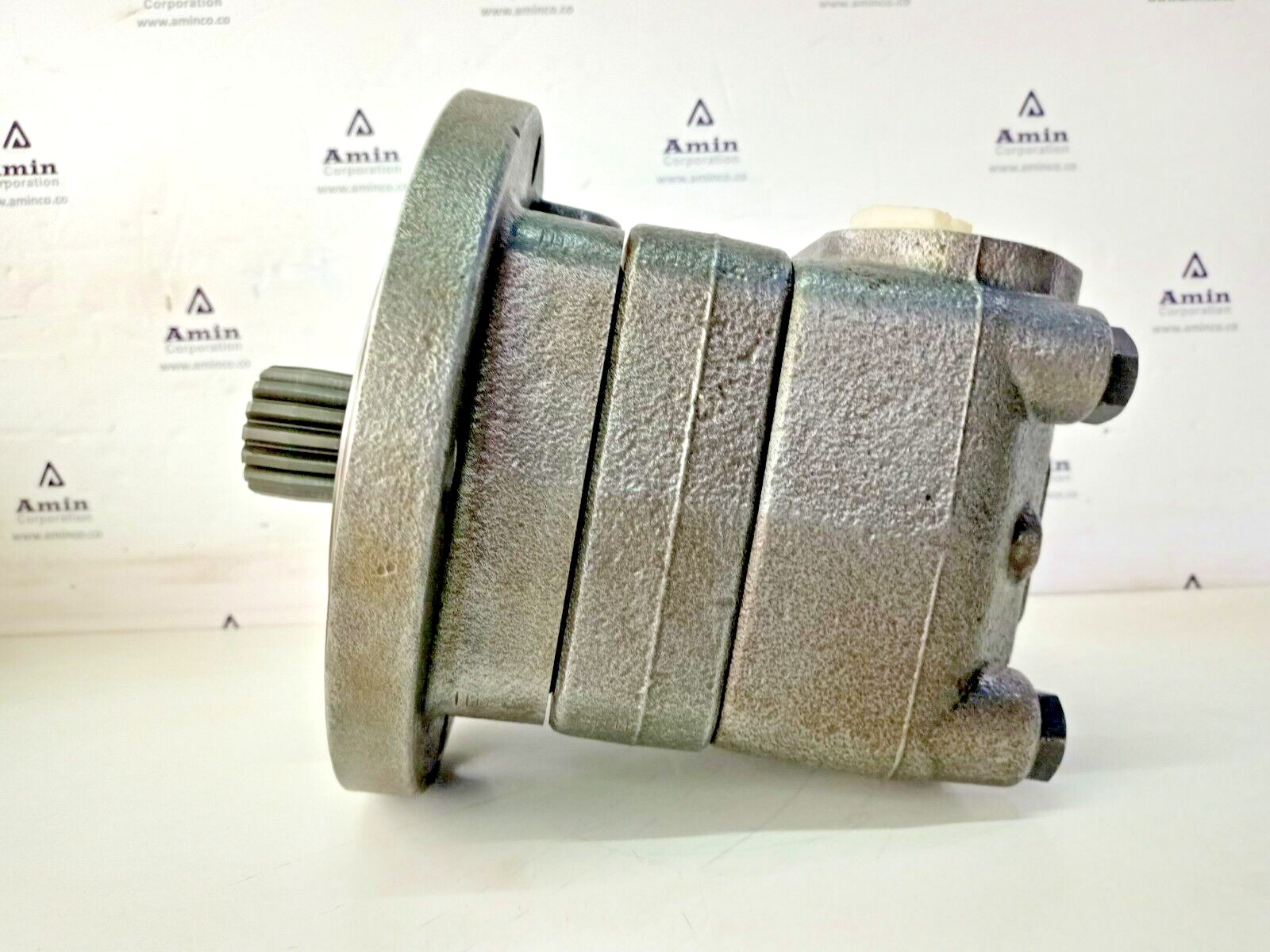 Sauer Danfoss OMTS 315 Hydraulic motor 151B3039 - NEW (Free Expedited fast ship)