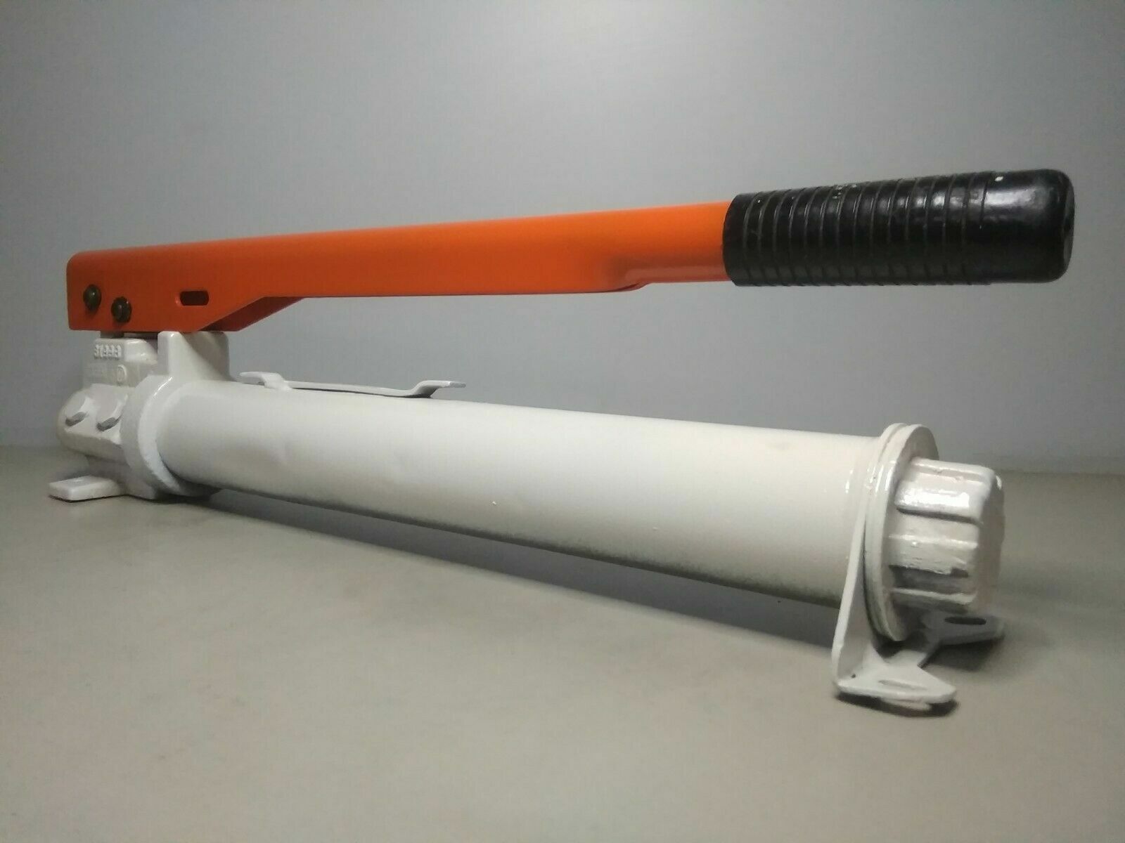 SPXFLOW Power Team P55 Model: B Single Acting Hand Pump - TESTED PUMP