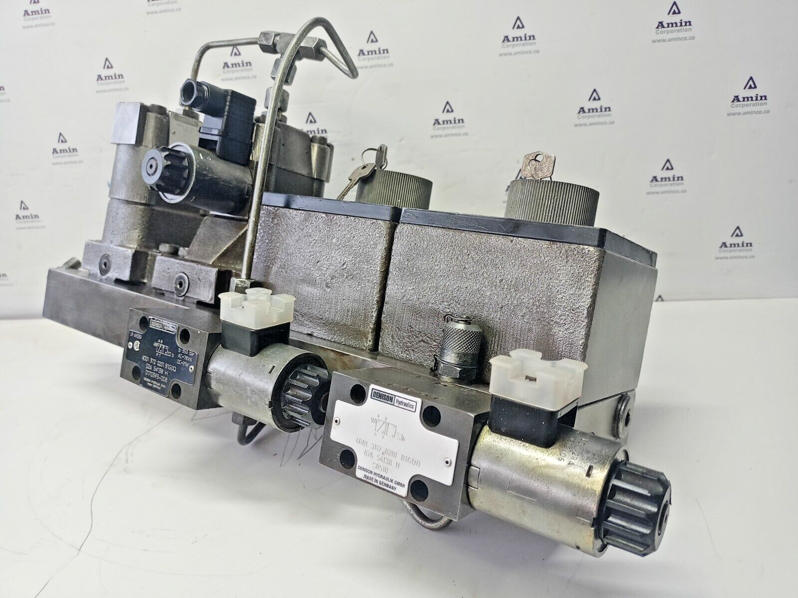 MacGREGOR Cranes Part No.: 1098378 Hydraulic valve block complete - New Surplus