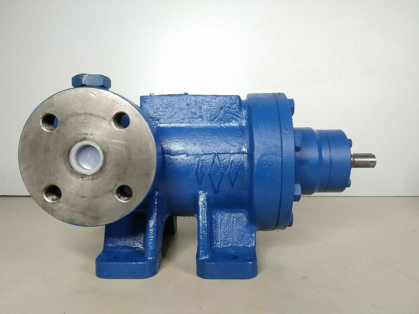 Kosaka Model GH-3T-15 Triple screw oil pump
