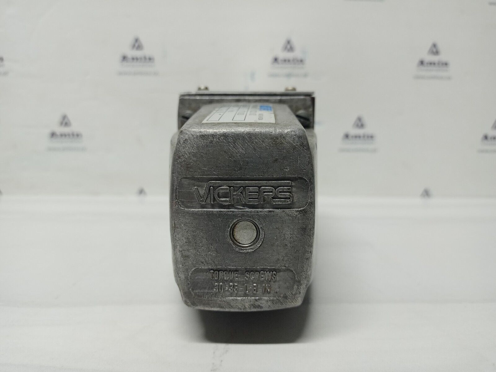 Vickers DG4S4-012C-230AC-50-50 Solenoid Directional control valve