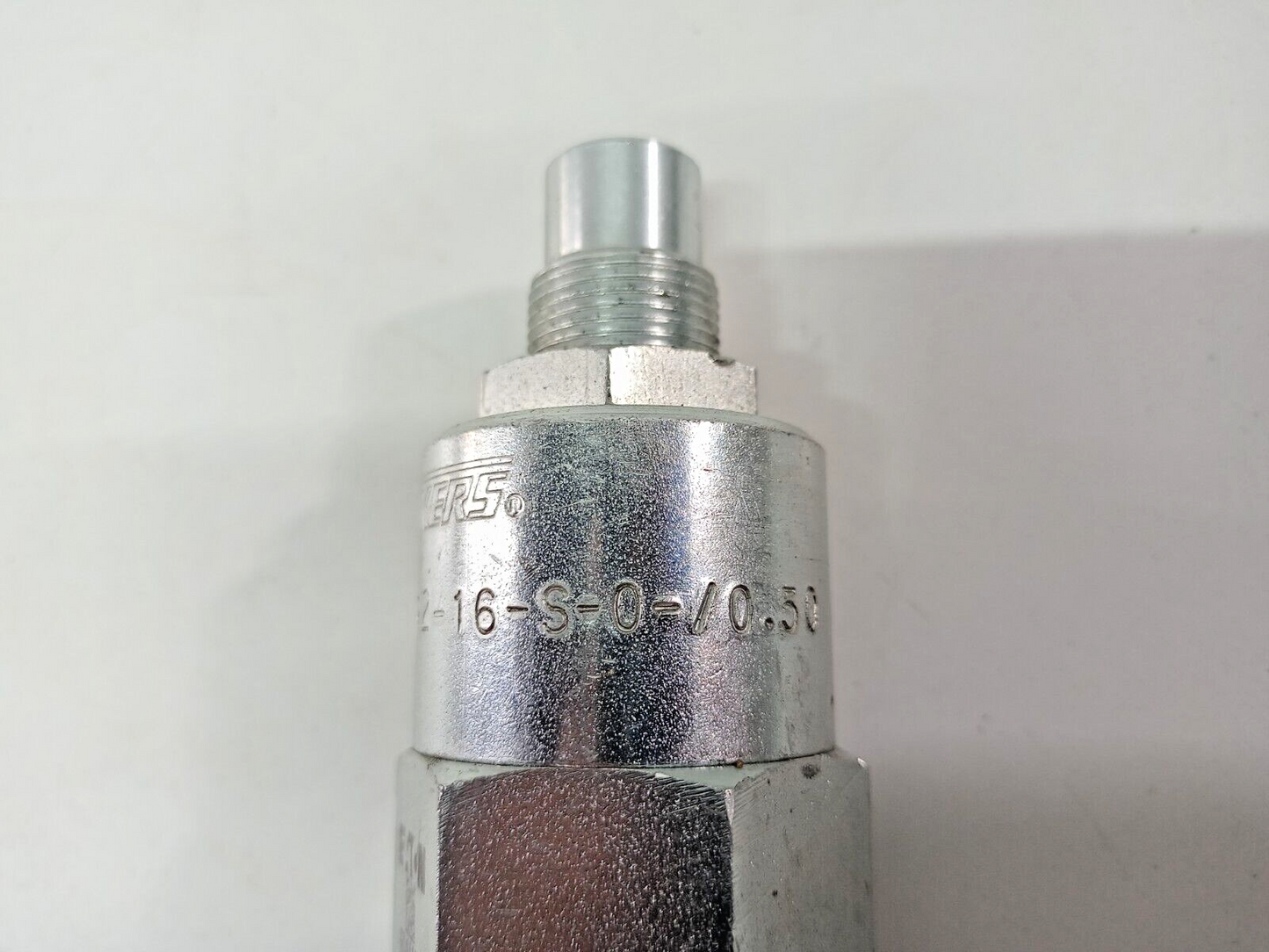 Eaton Vickers FR2-16-S-0-/0.50 Flow regulator Cartridge only 3000PSI - NEW