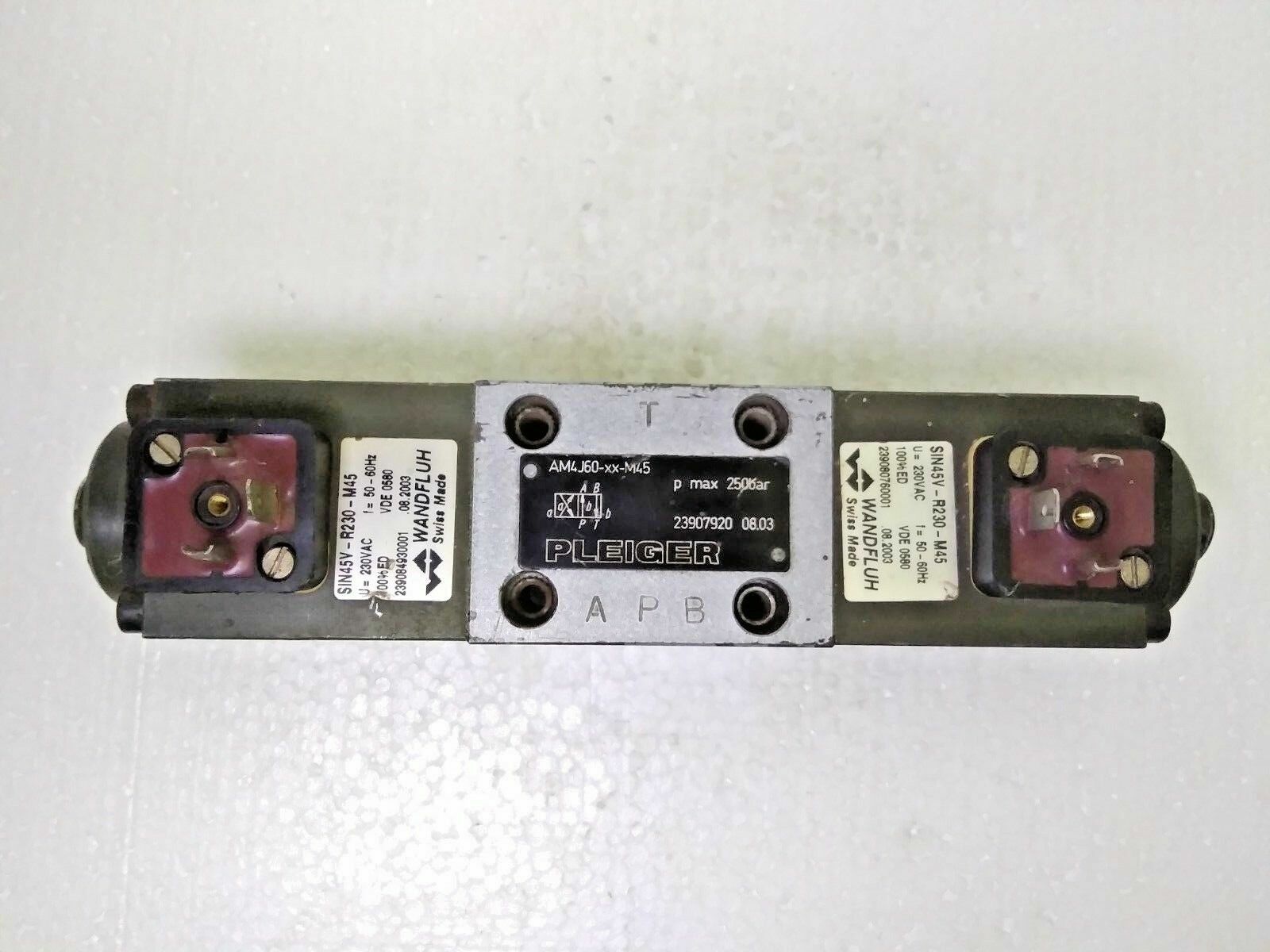 WANDFLUH PLEIGER AM4J60-XX-M45 Hydraulic Solenoid Valve Pressure 250 bar Max.