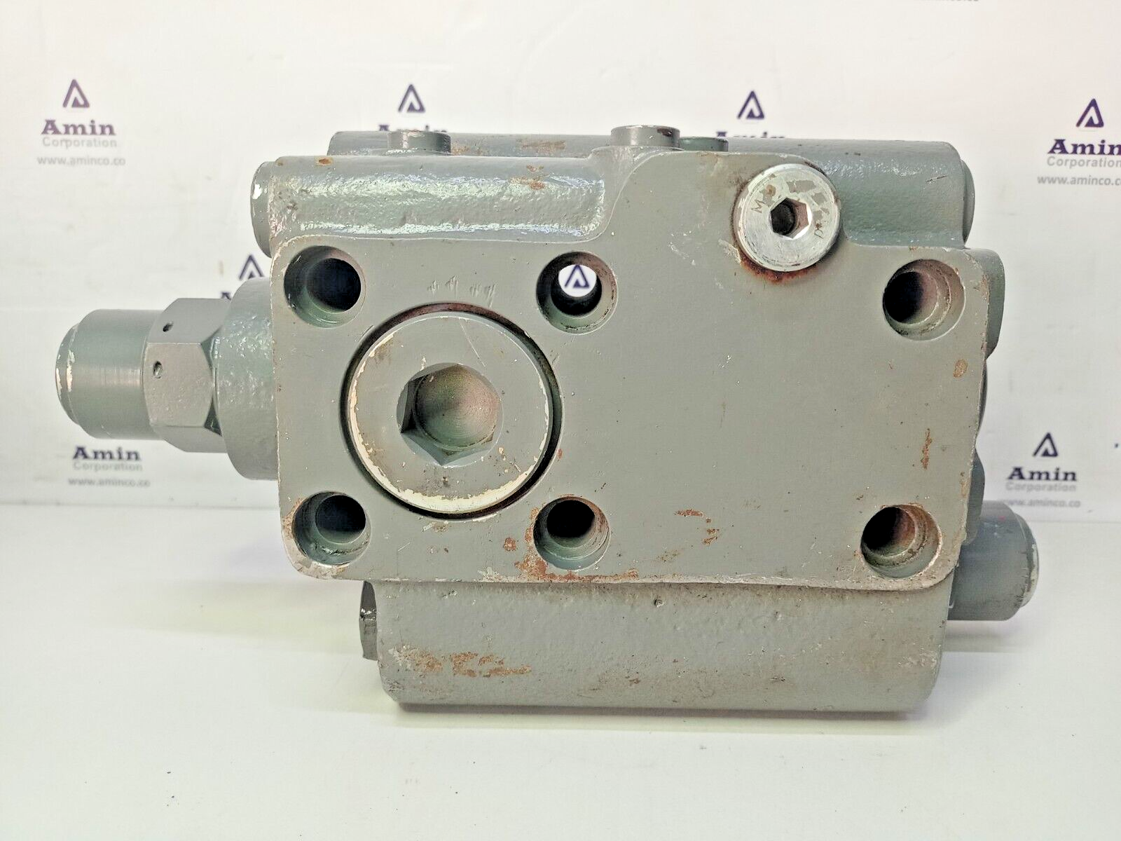 Micron Eagle Type: 502 25 03 05, R909068654 Hydraulic block For 25 Ton crane