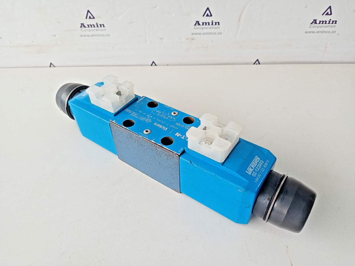 Eaton Vickers KDG4V 3 33C30X H M U H7 60 Hydraulic Proportional valve