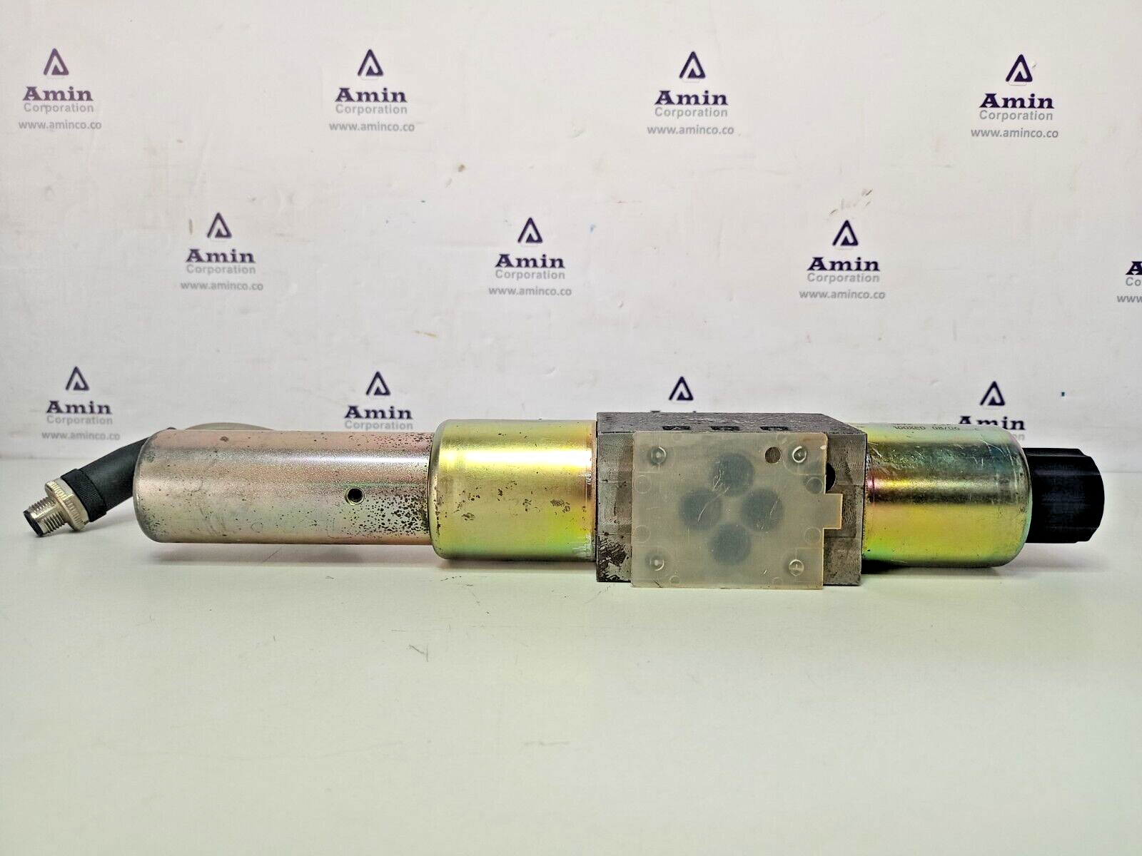 Denison Hydraulics 4DP01 LT02F20 03B1 G12C1 proportional DC valve