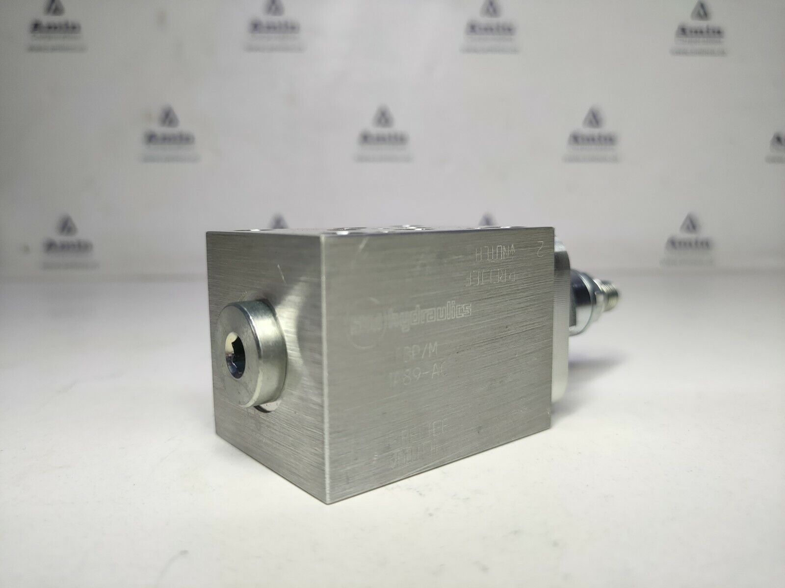 Sun hydraulics FBP/M with RPEE-LAN Valve - NEW