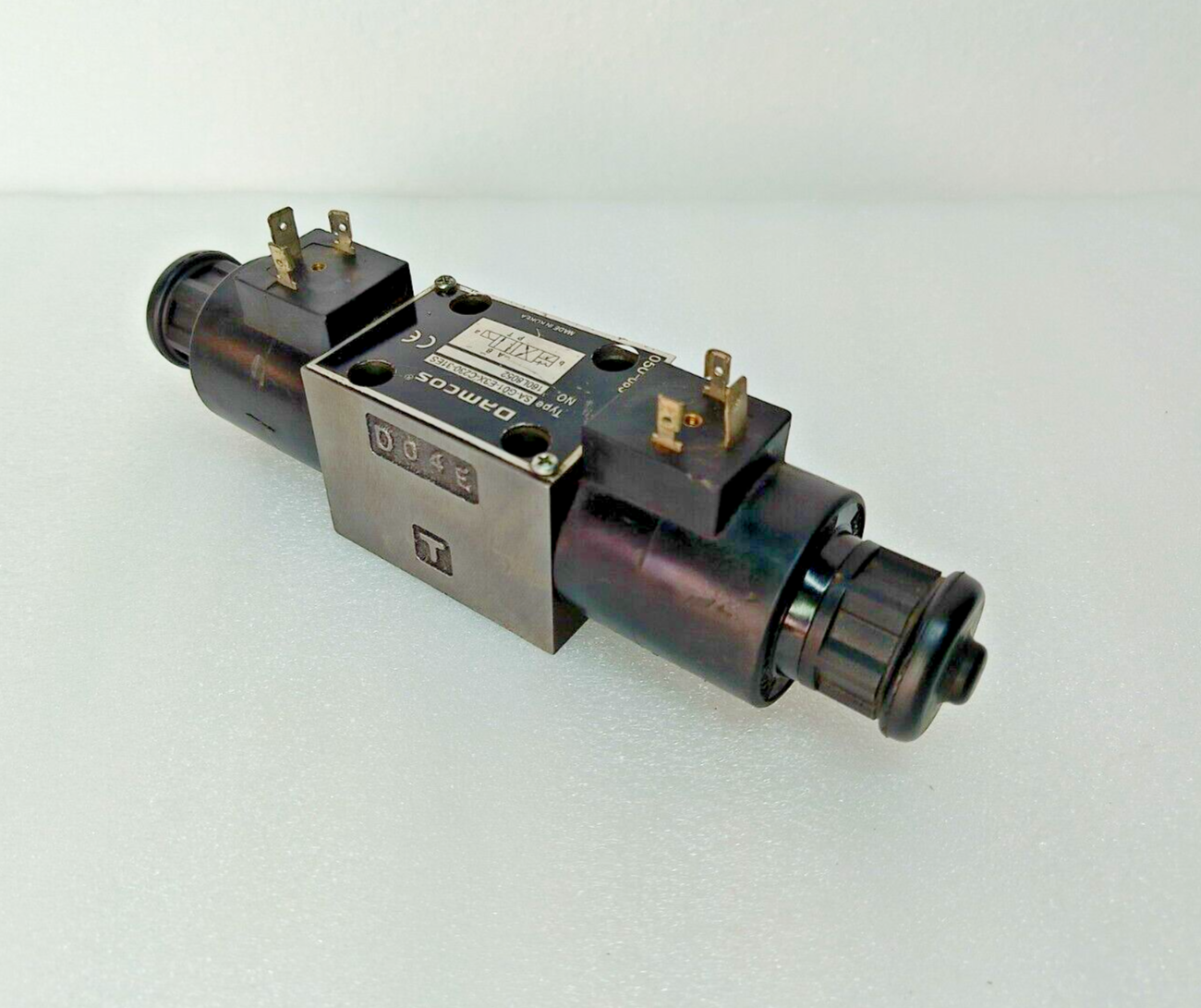 Damcos SA-G01-E3X-C230-31ES Directional control valve 160L8052