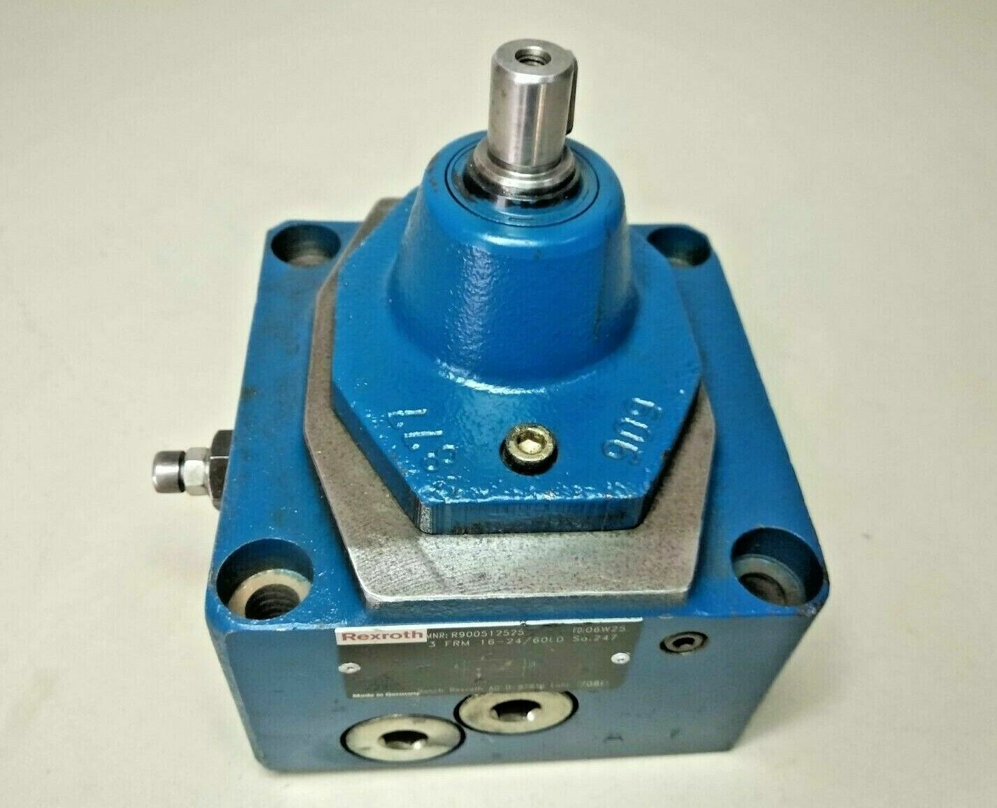 Rexroth 3 FRM 16-2460LD 3-Way Directional Flow Control Valve - NEW