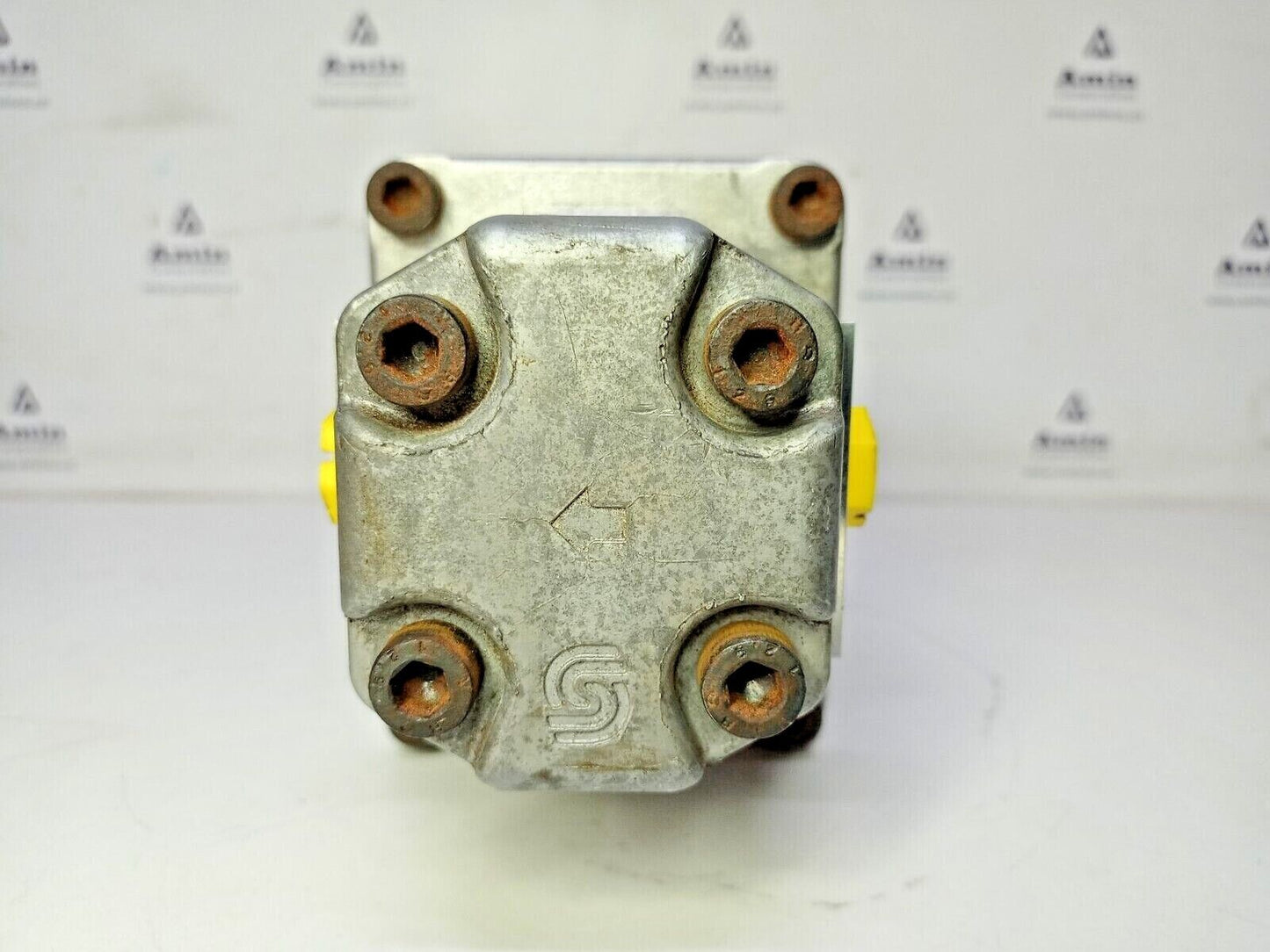 Sauer Danfoss SNW2NN/025R301BQ With SNQ1NN/2.6RN21DE Double Hyd. gear pump - NEW